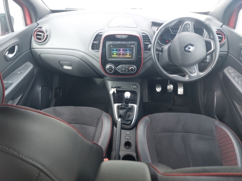 Renault Captur 1.3 Tce 130 S Edition Red #3