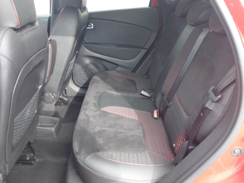 Renault Captur 1.3 Tce 130 S Edition Red #6