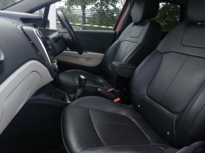 Renault Captur 0.9 Tce 90 Gt Line Red #5