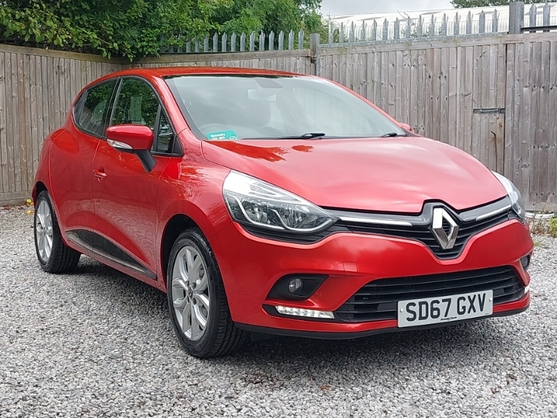 Renault Clio 1.2 16V Dynamique Nav Red