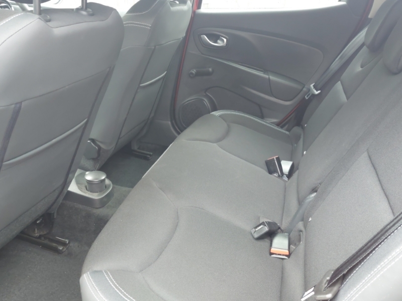 Renault Clio 1.2 16V Dynamique Nav Red #6
