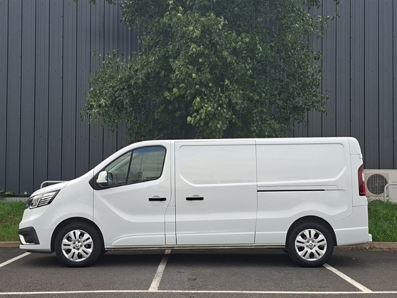 Renault Trafic Ll30 Blue Dci 130 Extra Safety Van White #4