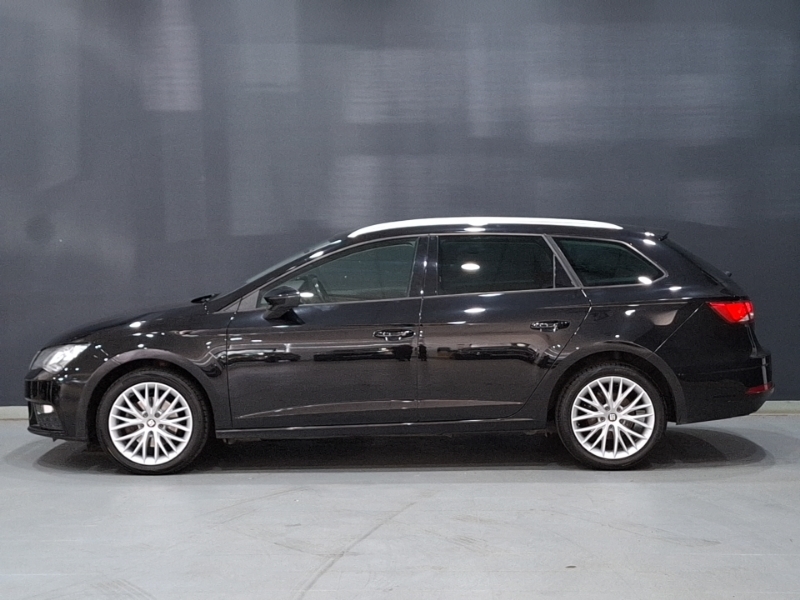 Seat Leon 1.6 Tdi Se Dynamic Technology Black #4