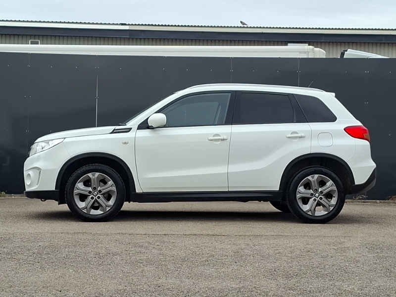 Suzuki Vitara 1.6 Sz-t White #4