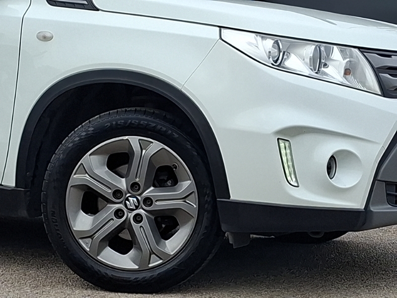 Suzuki Vitara 1.0 Sz-t Boosterjet 111 Bhp White #20