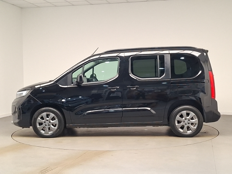 Vauxhall Combo-e Life 100Kw Ultimate 50Kwh Black #4