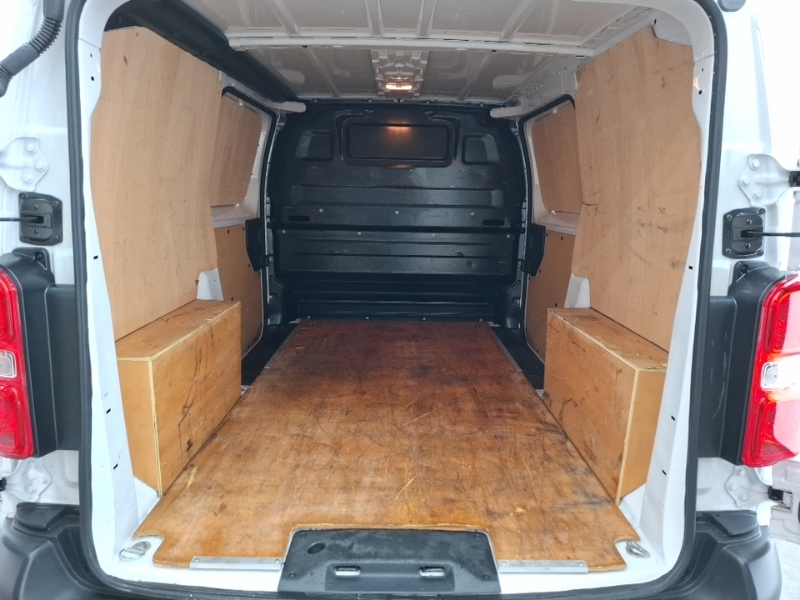 Vauxhall Vivaro 1.5 Turbo D 120 Pro H1 Van White #18