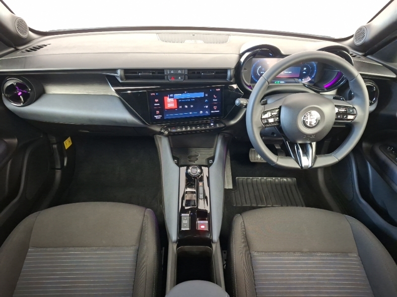 Alfa Romeo Junior 1.2 Turbo Ibrida Beige #3