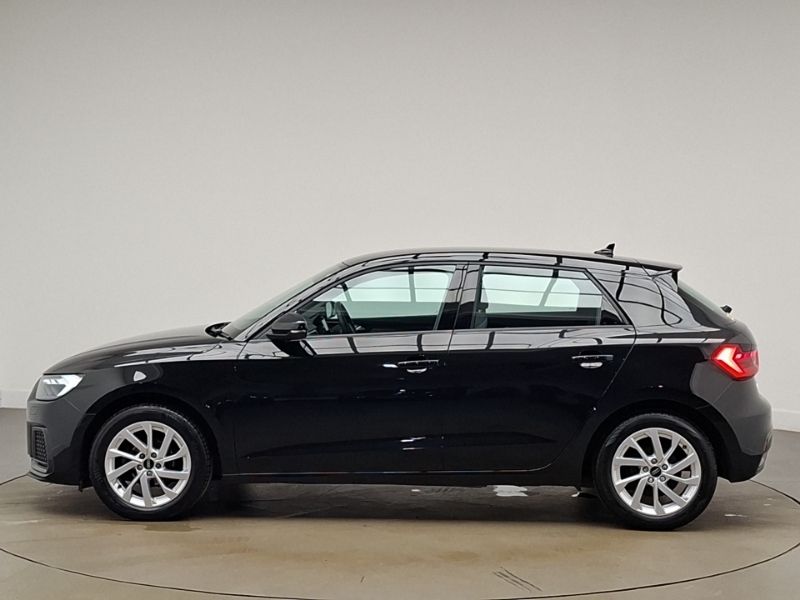 Audi A1 25 Tfsi Sport S Tronic Black #4
