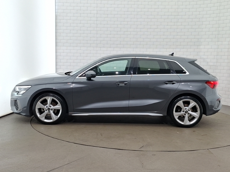 Audi A3 40 Tfsi E S Line S Tronic Comfortsound Black #4