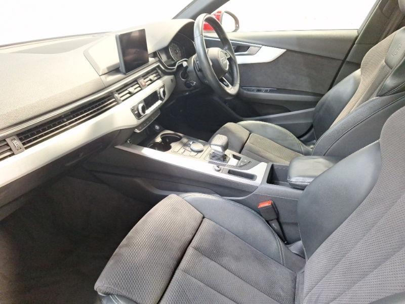 Audi A4 40 Tdi S Line S Tronic VL19NCU Red #5