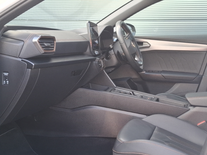 Cupra Leon 2.0 Tsi 300 Vz3 Dsg White #5