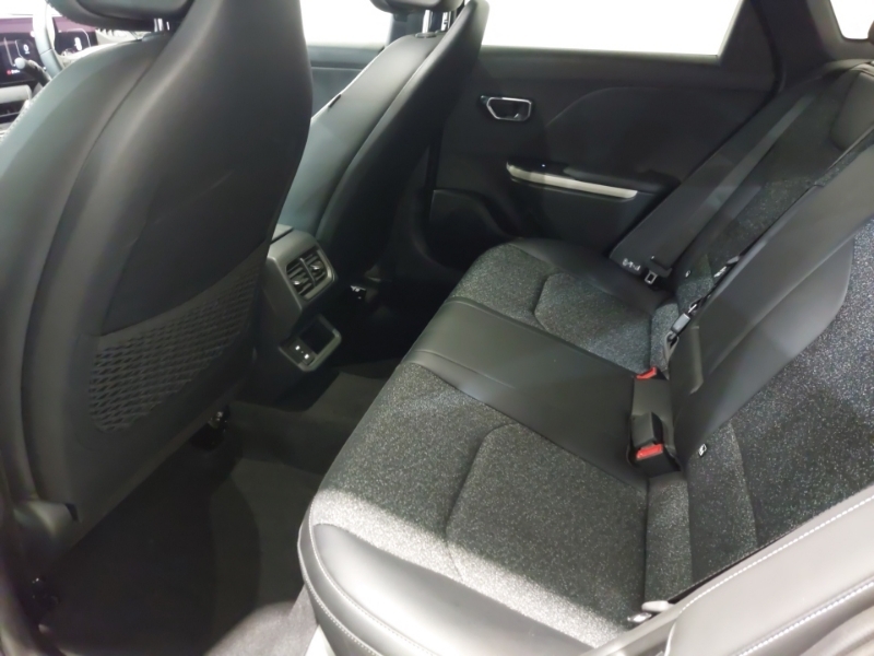 Kia K4 1.0T-gdi 115 48V Gt-line Dct Black #6