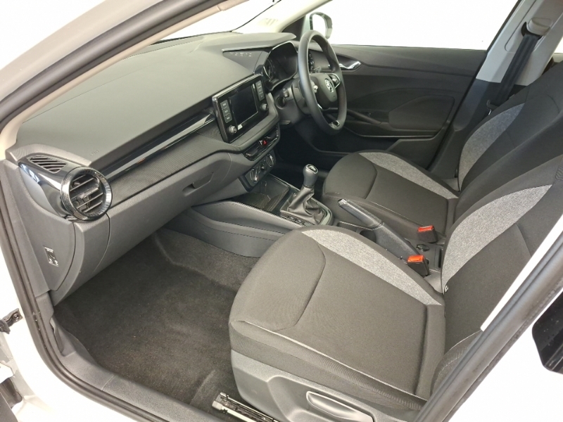 Skoda Fabia 1.0 Mpi 80 Se Comfort White #5