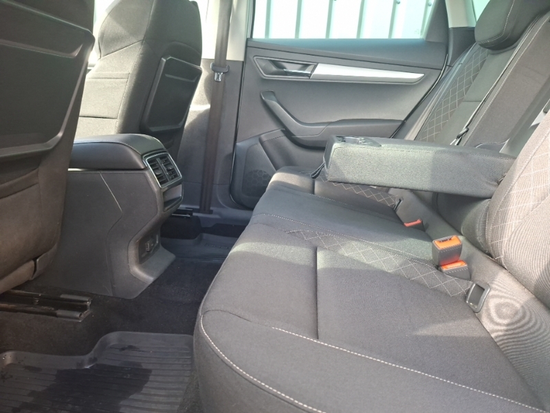 Skoda Karoq 1.0 Tsi Se White #6