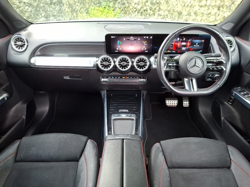 Mercedes-Benz GLB Class Glb 200 Amg Line Premium 7G-tronic White #3