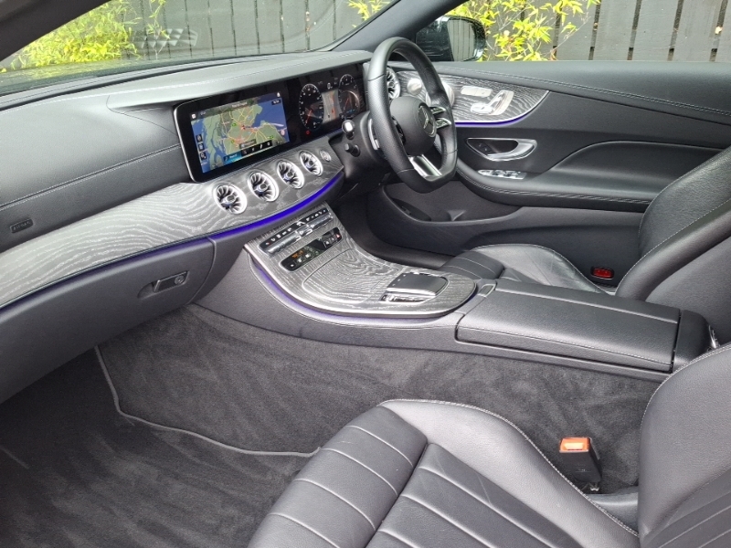Mercedes-Benz E Class E300 Amg Line Night Ed Premium Plus 9G-tronic Black #5