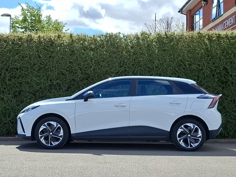 MG MG4 125Kw Se Ev 51Kwh White #4
