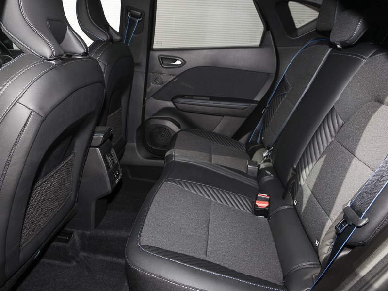 Renault Captur 1.2 Tce 115 Esprit Alpine Black #6