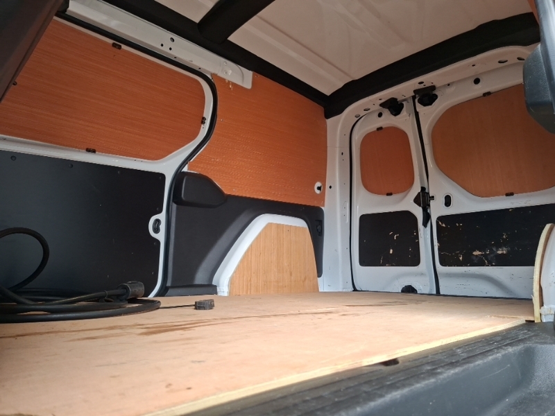 Renault Kangoo Ll21 90Kw 44Kwh Advance Safety Van White #6