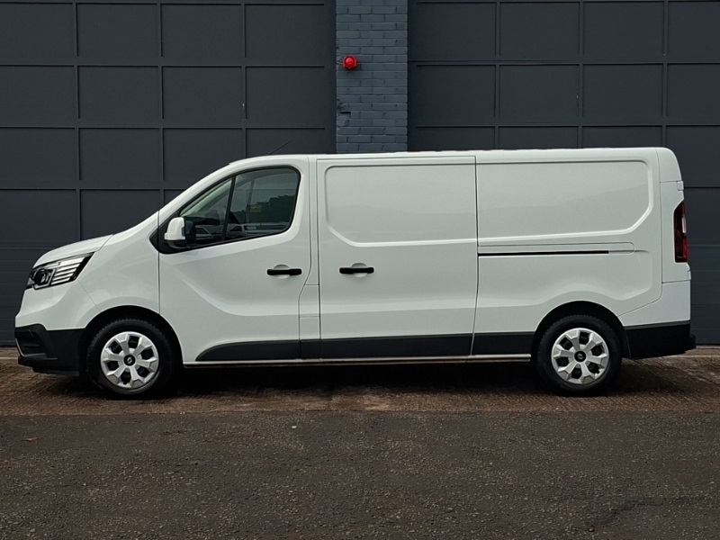 Renault Trafic Ll30 Blue Dci 130 Advance Safety Van White #4