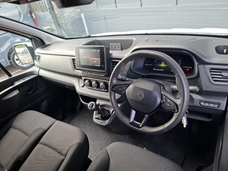Renault Trafic Ll30 Blue Dci 130 Advance Safety Van White #3