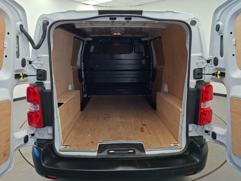 Vauxhall Vivaro 1.5 Turbo D 120 Pro H1 Van White #18