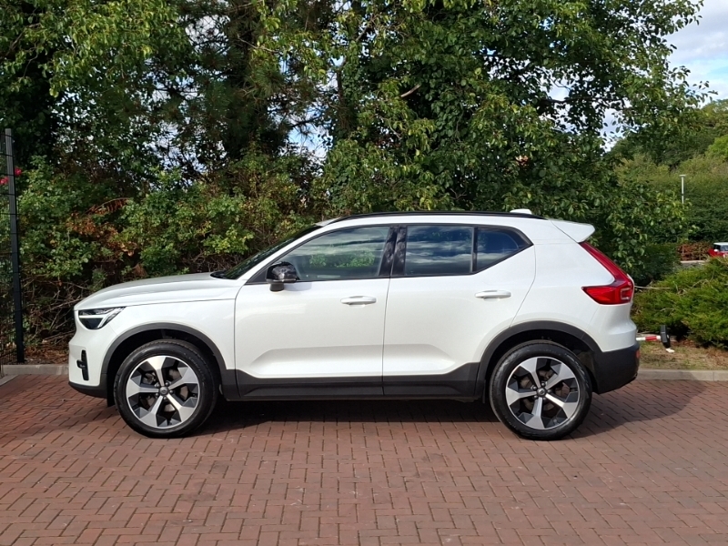 Volvo XC40 2.0 B4p Plus Dark WK74ZHZ White #4