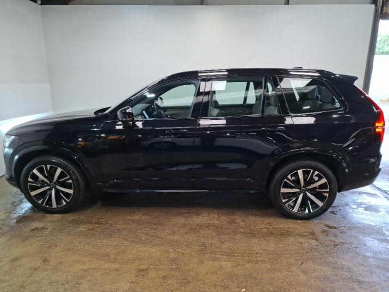 Volvo XC90 2.0 B5p Plus Dark Awd Geartronic Black #4