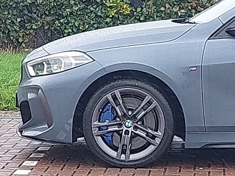 BMW 1 Series Sport White #19
