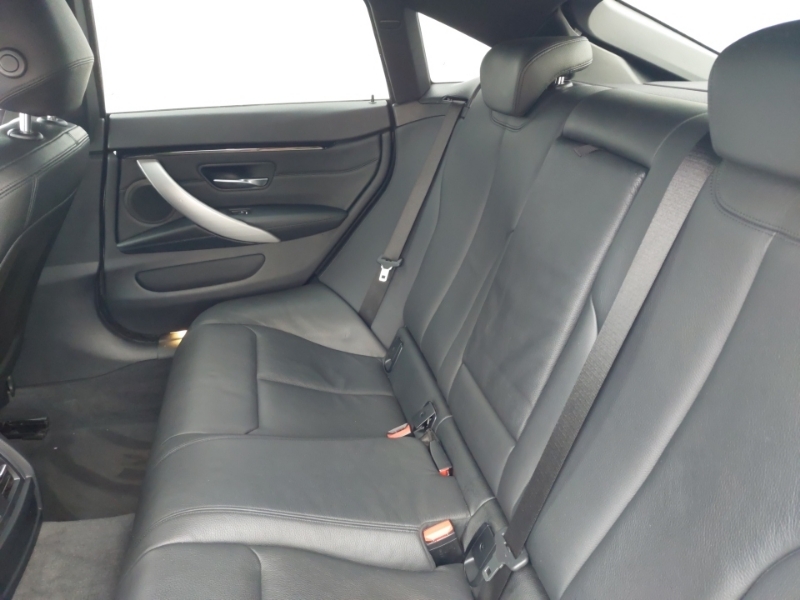 BMW 4 Series 420I M Sport Professional Media White #6