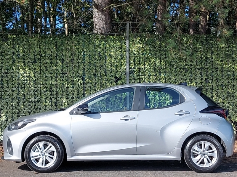 Mazda 2 1.5I Hybrid Centre Line Cvt Silver #4
