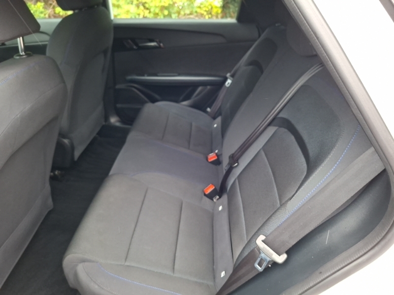 MG MG4 125Kw Se Ev 51Kwh White #6