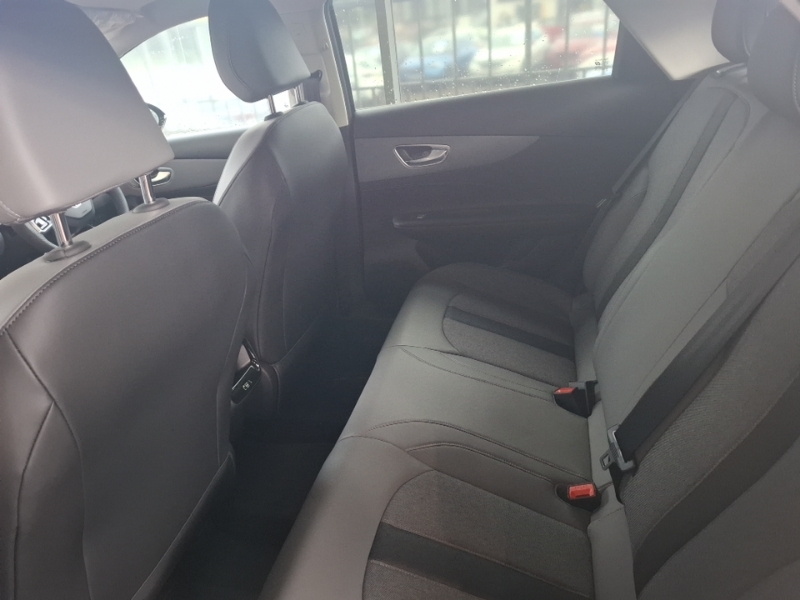 MG MG4 170Kw Premium Long Range 64Kwh Black #6
