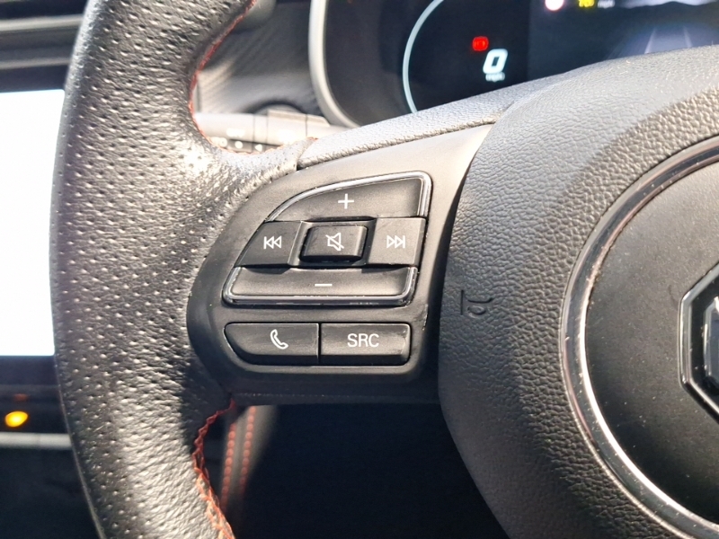 MG ZS 1.5 Vti Tech Exclusive Suv Black #12