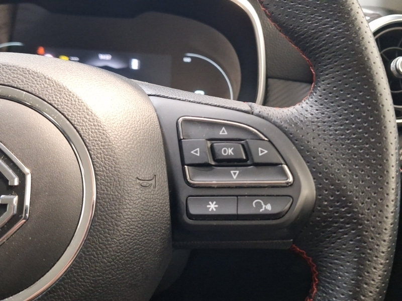 MG ZS 1.5 Vti Tech Exclusive Suv Black #13