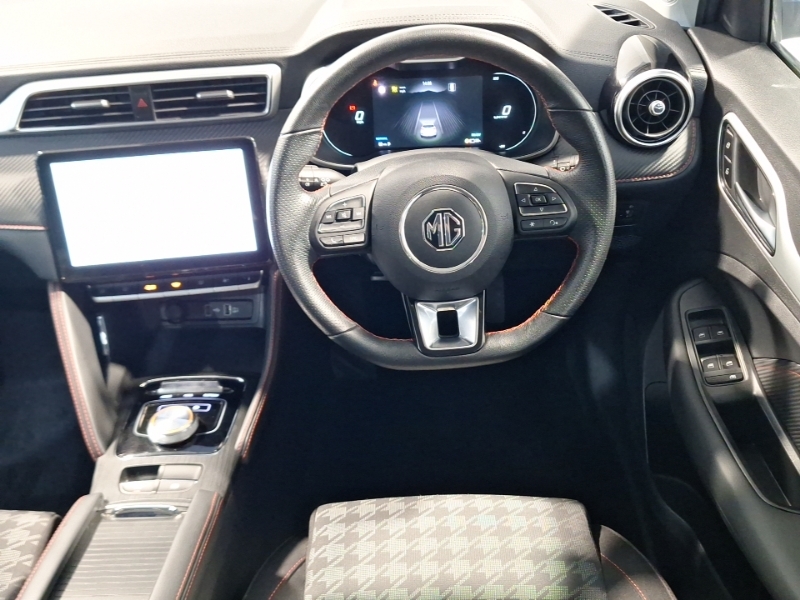 MG ZS 1.5 Vti Tech Exclusive Suv Black #8