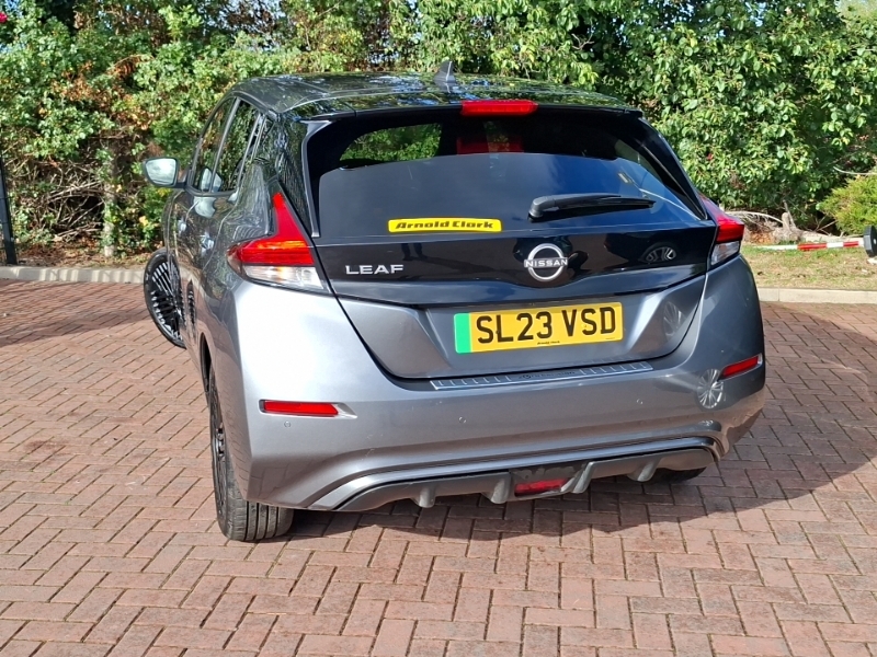 Nissan Leaf 110Kw N-connecta 39Kwh Grey #2
