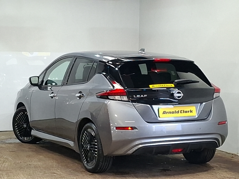 Nissan Leaf 110Kw N-connecta 39Kwh Grey #2