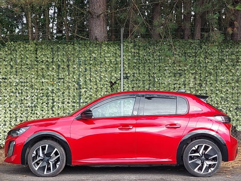 Peugeot e-208 115Kw Gt 51Kwh Red #4