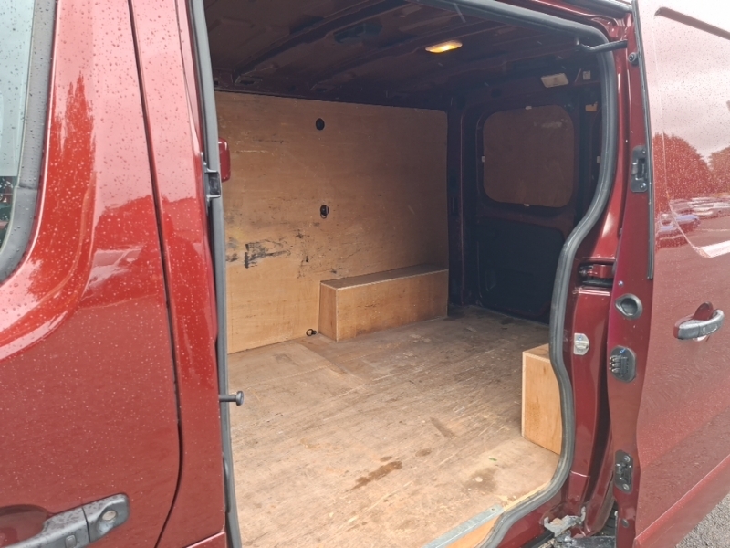 Renault Trafic Sl28 Blue Dci 150 Sport Van Red #6