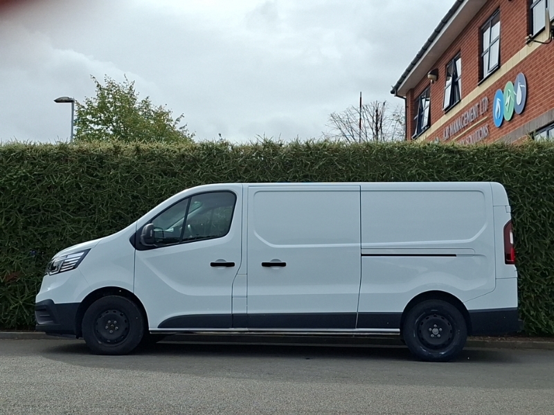 Renault Trafic Ll30 Blue Dci 130 Advance Safety Van SC24KVF White #4