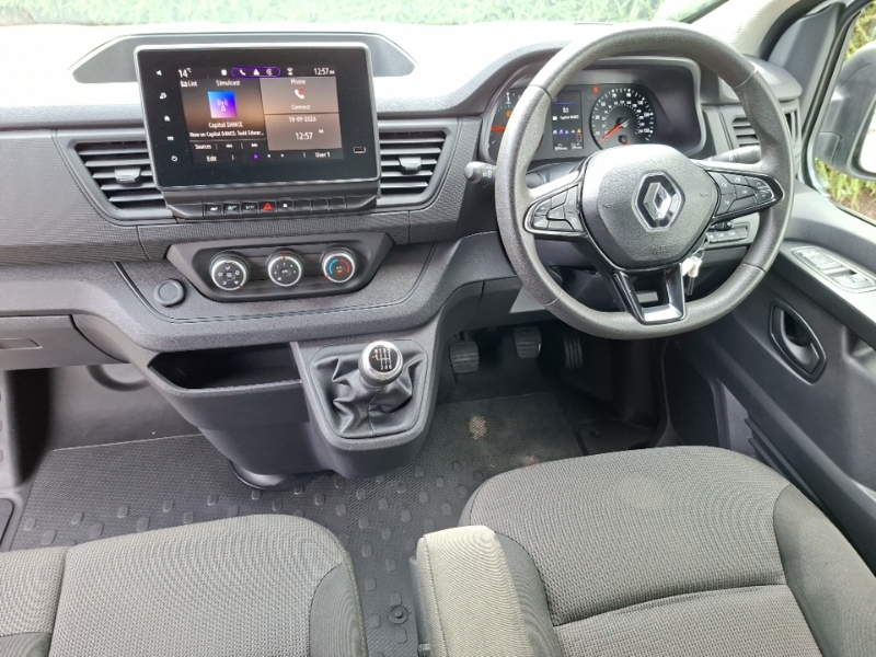 Renault Trafic Ll30 Blue Dci 130 Advance Safety Van White #2