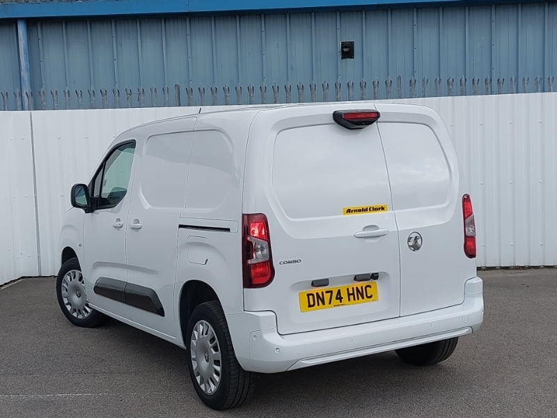 Vauxhall Combo 1.5 Turbo D 130Ps Pro H1 Van White #2