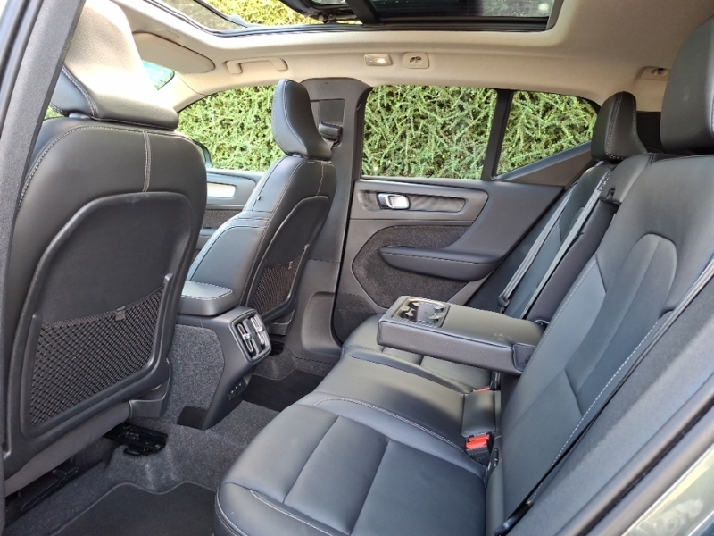 Volvo XC40 2.0 B3p Ultra Dark SL75DDA Green #6