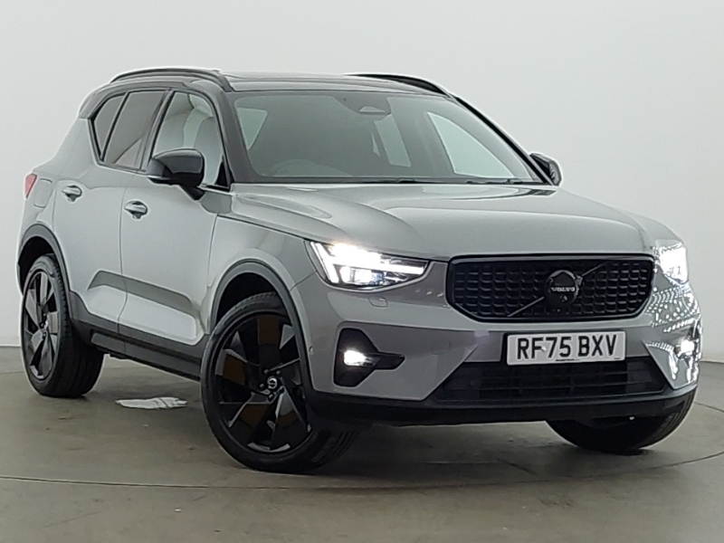 Volvo XC40 2.0 B3p Ultra Black Edition Grey
