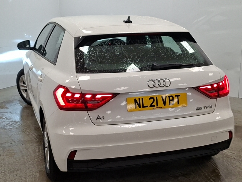 Audi A1 25 Tfsi Technik White #2