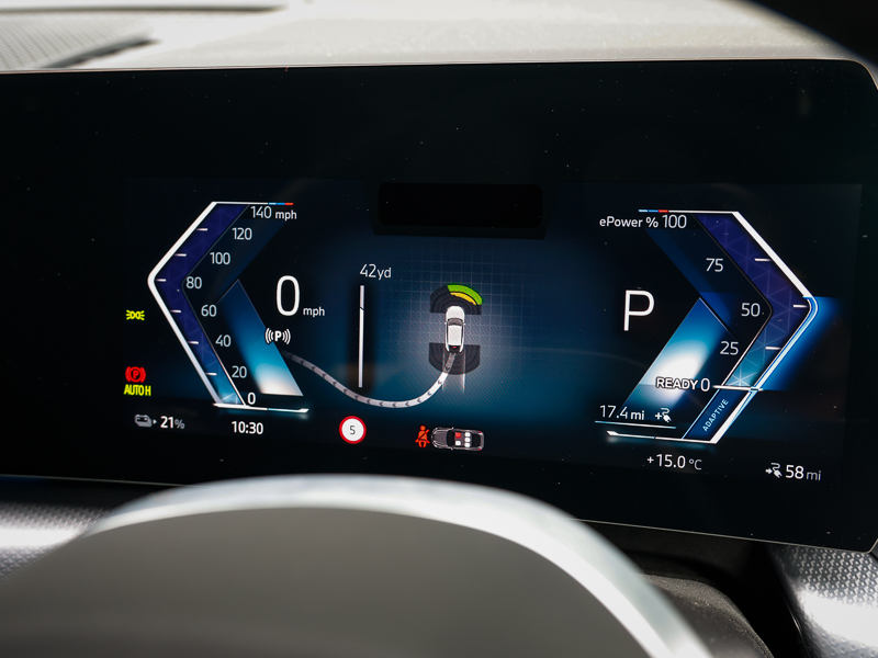 BMW iX2 150Kw Edrive20 M Sport 65Kwh Blue #9