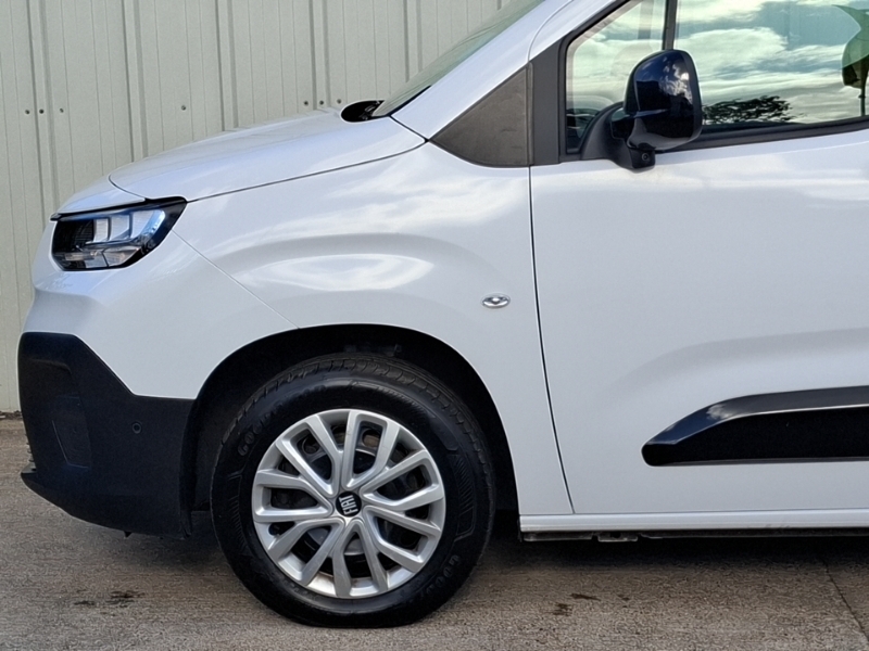 Fiat Doblo 1.5 Multijet 100 H1 Van Primo White #18