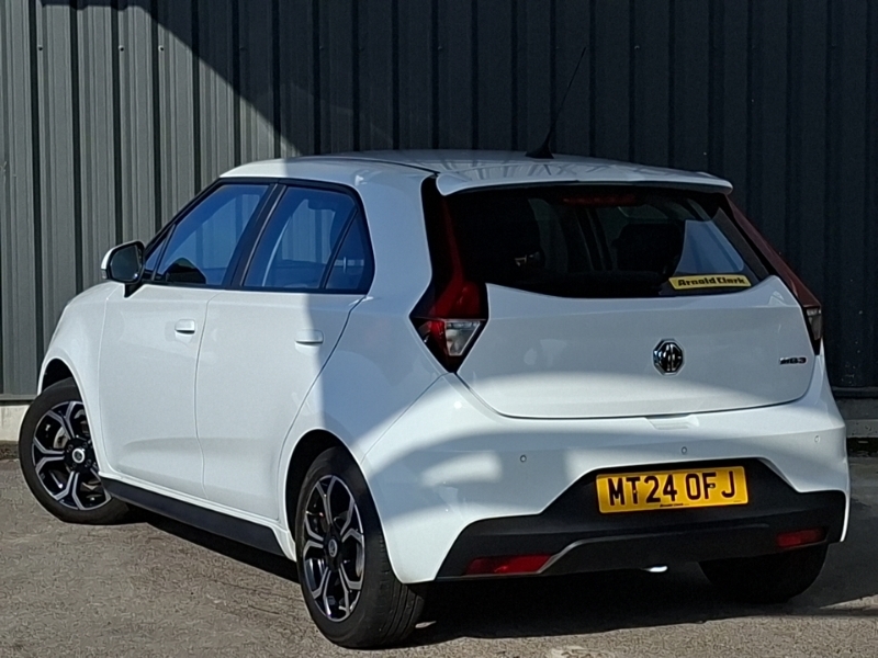 MG MG3 1.5 Vti-tech Exclusive Navigation MT24OFJ White #2